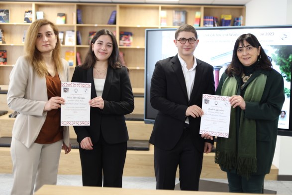 D1F64BD4-8E88-4A2D-B570-4130AA26AB52_1_105_c